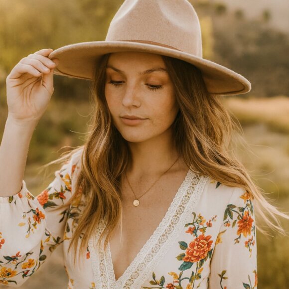 Altar'd State Wool Blend Beige Cream Tan Brimmed Hat Buckle Trim OS - Picture 8 of 8